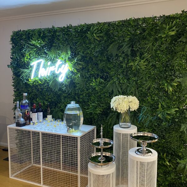 White mesh table